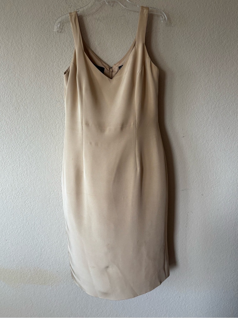 Dana Buchman Vintage 100% silk tan sheath dress size 6‎